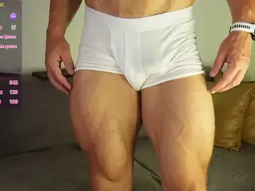 Stripchat Live Sex Cam of SteeveMuscle