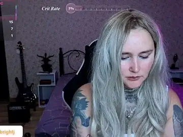 Stripchat Sex Cam of Emmybrightj_