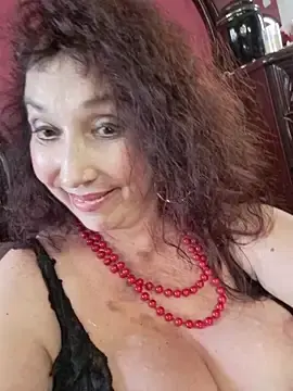 Stripchat Free Live Porn of GypsyEsmeralda