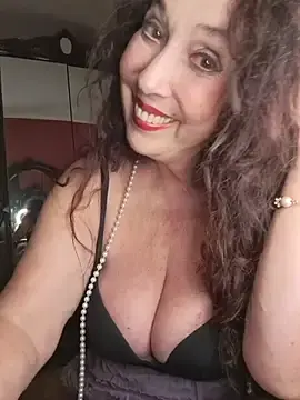 Stripchat Best live sex cam show of GypsyEsmeralda
