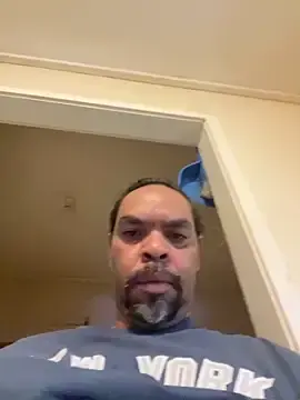 Stripchat Sex Cam of Wazz_Handsome