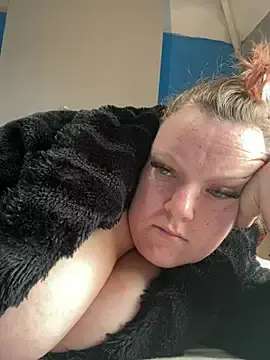 Stripchat Live Porn of busty-bella1