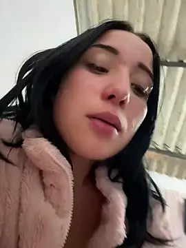 Stripchat Live Sex Cam of mileidy0106