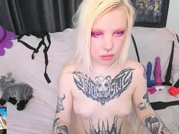 Stripchat Free Live Porn of HelenGoat