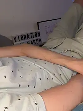 Stripchat Watch Live Sex Cams of secret_dream415