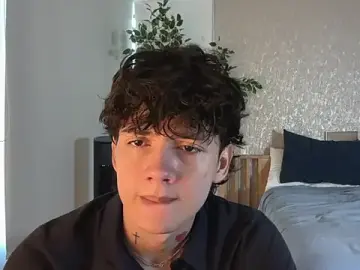 Stripchat Live Sex Cam of badboy_one_