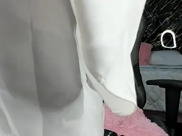 Stripchat Live Sex Cam of Lili_16