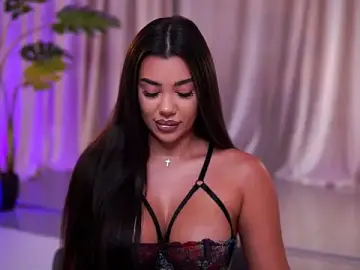 Stripchat Nude Webcam of NatyDesiree