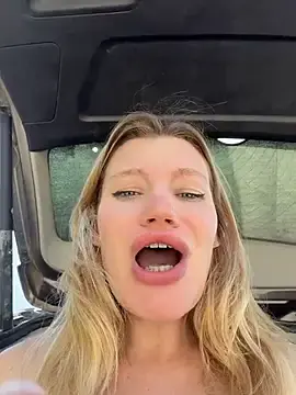 Stripchat Live Porn of justmilaa