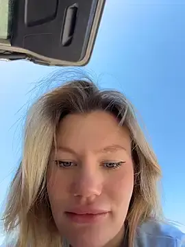 Stripchat Free Live Porn of justmilaa