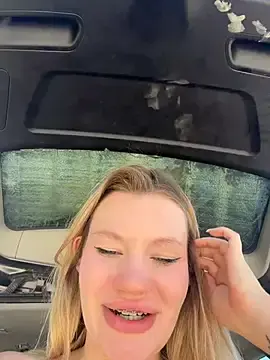 Stripchat Free Live Porn of justmilaa