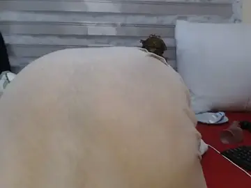Stripchat Free Live Porn of Foxybrownxx1