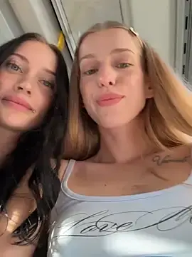 Stripchat Private Sex Chat of kira_mia