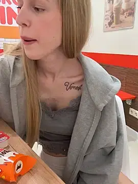 Stripchat Private Sex Chat of kira_mia