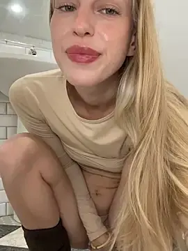 Stripchat Best Webcam of kira_mia