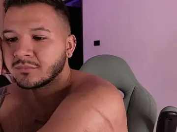 Stripchat Adult Video Chat of mister_miike
