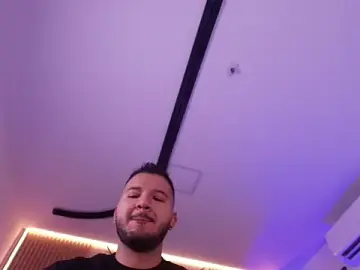 Stripchat Best live sex cam show of mister_miike