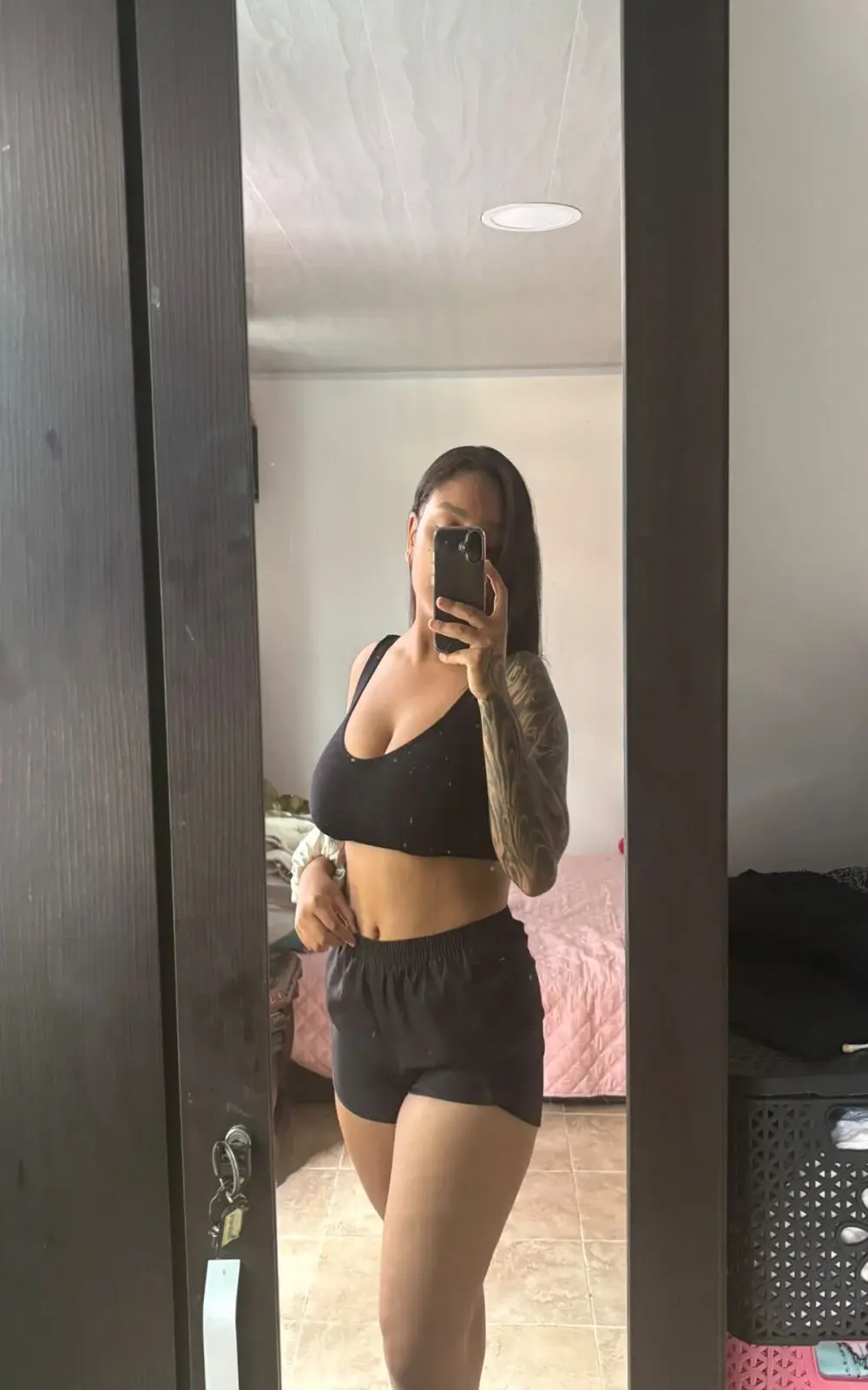 MilaBrownn