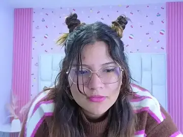 Stripchat Free Porn Cam of lucero_s1