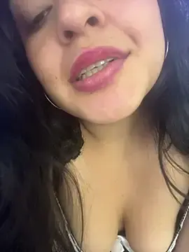 Stripchat Adult Webcam of EmilyNoir1