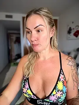 Stripchat Live Sex of NastyMilf_