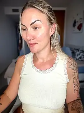 Stripchat Adult Webcams of NastyMilf_