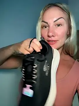Stripchat Adult Webcam of NastyMilf_