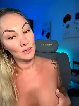 Stripchat Adult Video Chat of NastyMilf_