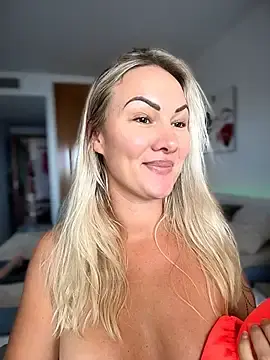 Stripchat Live Porn of NastyMilf_
