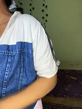 Stripchat Adult Webcam of Desi_coupleShow