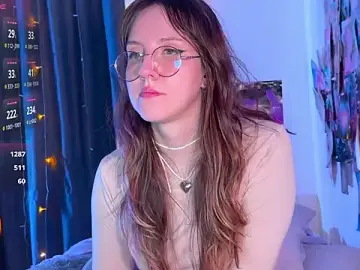 Stripchat Live Sex of ViolettMo0n