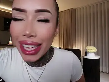Stripchat Live Sex Cam of belllbonniie