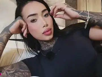 Stripchat Nude Webcam of belllbonniie