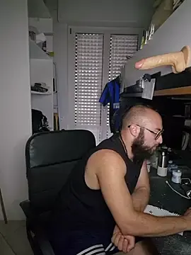 Stripchat Free Porn Cam of BeppeRagnar