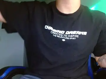 Stripchat Free Porn Cam of SexyBoy-Bigclit