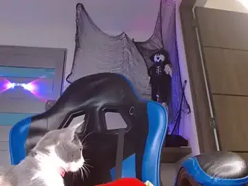 Stripchat Live Sex Cam of SexyBoy-Bigclit