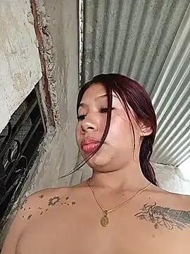 Stripchat Live Sex Cam of Rous-squir