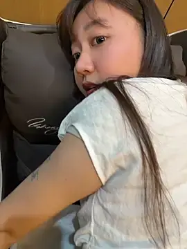 Stripchat Live Sex Cam of xiaoyang2005