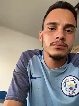 Stripchat Live Sex Cam of Creitinho81