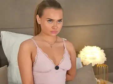 Stripchat Watch Live Sex Cams of MonicaWestt