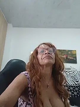 Stripchat Live Sex of BustyMilf_
