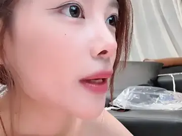 Stripchat Sex Cam of Butterbear
