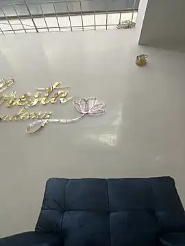 Stripchat Watch Live Sex Cams of SophiaQueens