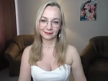 Stripchat Live Porn of Ava_Elior