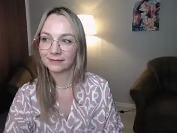 Stripchat Best live sex cam show of Ava_Elior