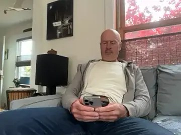 Stripchat Live Sex Cam of Guy__Grey