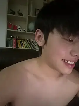 Stripchat Free Live Porn of Ethan_64724