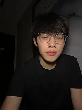 Stripchat Live Porn of Ethan_64724