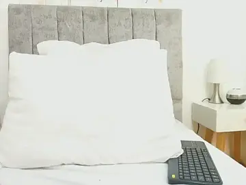 Stripchat Free Porn Cam of Ian_Stone