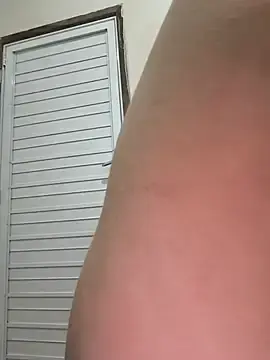Stripchat Free Live Porn of VIC22SECRET